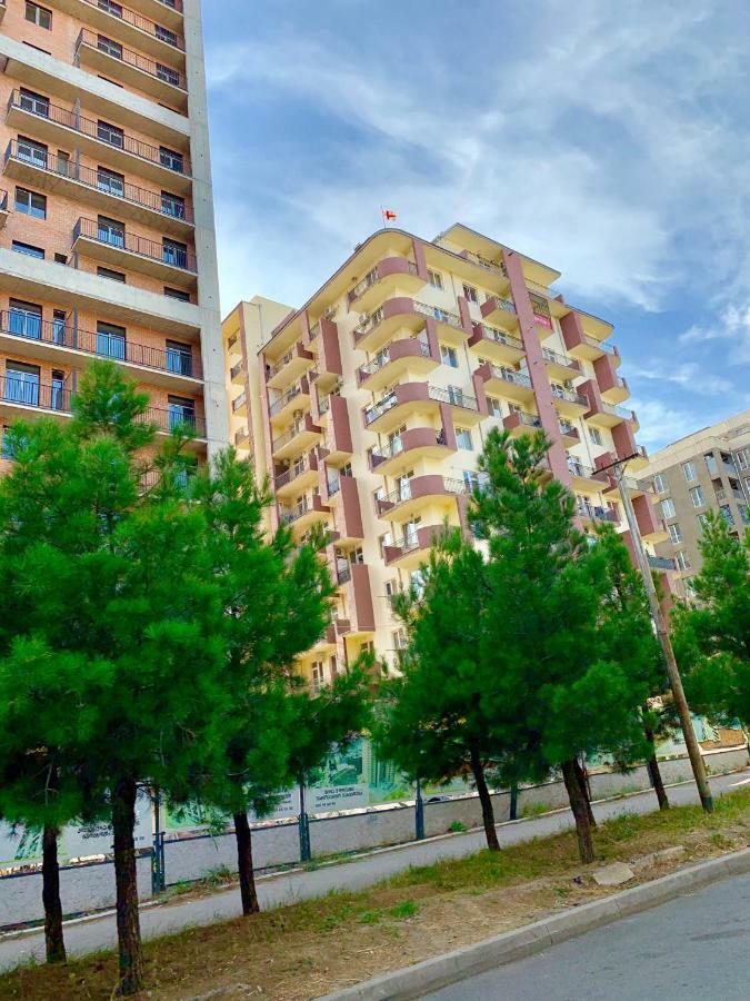 Апартаменты Tomaso Тбилиси Экстерьер фото